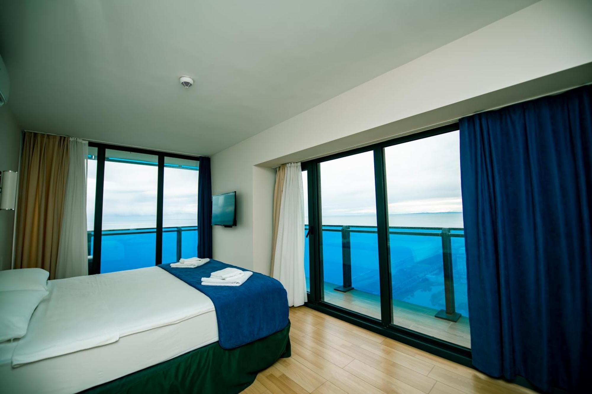 Sea View Apartments In Orbi City Batumi Exterior photo